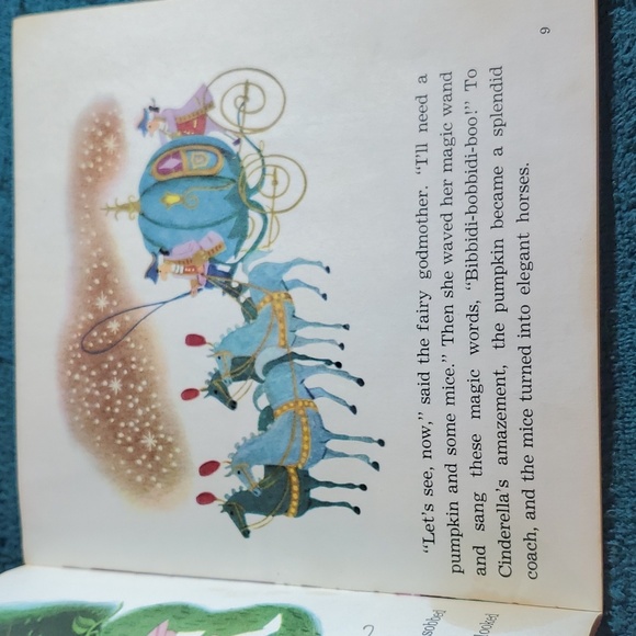 Bundle of 3 kids books - Picture 7 of 10